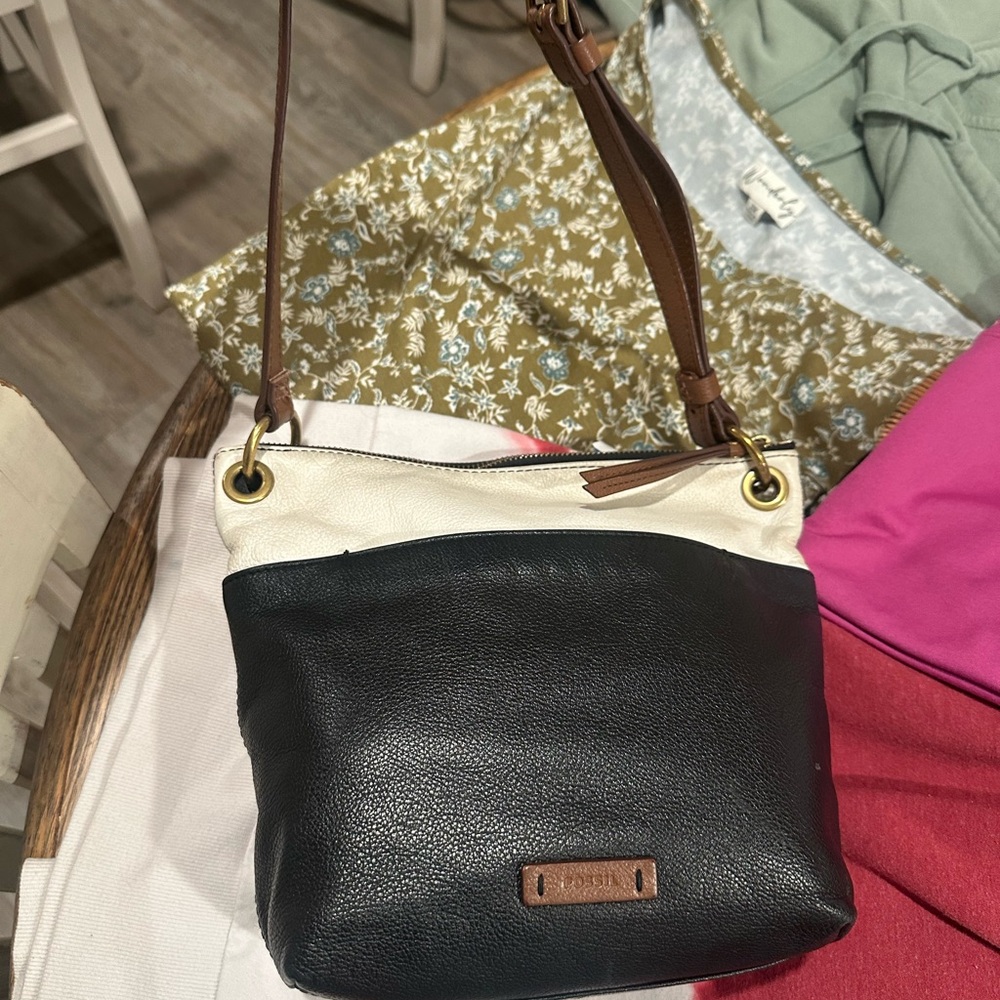 Fossil Black and White Shoulder Bag